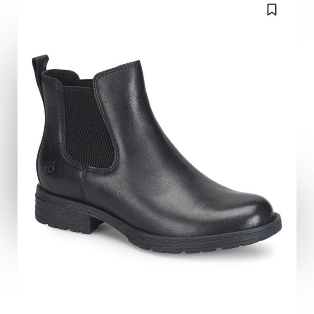 Born Women’s Cove Waterproof Chelsea Boots